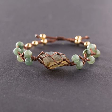 Labradorite Bead and Stone Bracelet Handmade Stone Bracelets, Nature Inspired Bracelets, Natural Stone Accessories, Diy Stone Bracelets, Natural Stone Beaded Bracelets, Natural Stone Bracelet Ideas, Stone Bracelet Ideas, Stone Bracelet Diy, Diy Crystal Bracelet