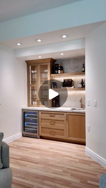 Dave Peterson on Instagram: "LED lighting adds so much to this white oak walk up bar.
#ledcabinet #accentlighting #custombar #downtownsummerlin #mesaridge #summerlinsouth" Wet Bar Ideas Basement, Walk Up Bar, Built In Bar In Living Room, White Oak Bar, Bar Cabinetry, Dining Room Pool Table, Bar In Living Room, Dry Bar Ideas, Basement Wet Bar