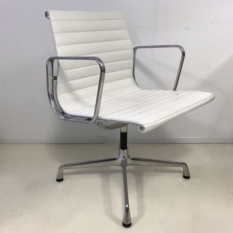 For sale: White full leather EA108 office chair by Charles & Ray Eames for Vitra, 1990s Eames Desk, Eames Office Chair, White Office Chair, Eames Office, Charles Ray, Charles & Ray Eames, White Chair, Ray Eames, Office Chairs