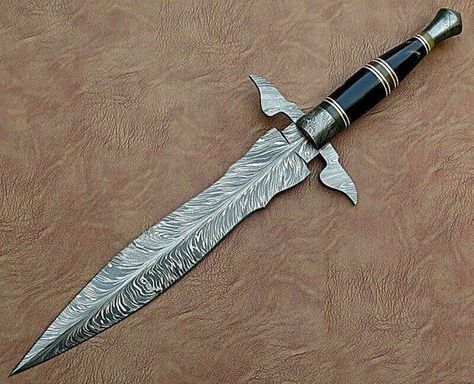 Pirate Dagger, Knife Aesthetic, Pretty Knives, Dagger Knife, Cool Swords, Damascus Knife, Cool Knives, Essential Tools, Handmade Knives