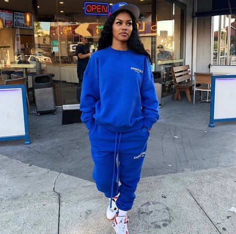 155 Me gusta, 0 comentarios - FOG ESSENTIALS (@fogessentials) en Instagram: "Better late than never 💙 @teyanataylor #FOGESSENTIALS • • • • #FEAROFGOD #JERRYLORENZO #FOG…" Soft Masc, Cute Tomboy Outfits, Looks Hip Hop, Taylor Outfits, Teyana Taylor, Tomboy Outfits, Tomboy Style Outfits, Chill Outfits, Looks Street Style