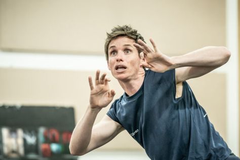 Take a Look Inside Rehearsal for London Cabaret Starring Eddie Redmayne and Jessie Buckley | Playbill Emma Louise Jones, Fantastic Beasts Cast, Joel Grey, Jessie Buckley, The Danish Girl, Eddie Redmayne, The Kit, Kit Kat, Cabaret