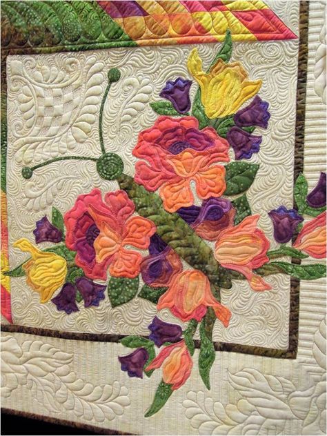 Unique Applique Designs, Floral Quilts, Amazing Quilts, Butterfly Quilt, Tshirt Quilt, Flower Quilts, Machine Quilting Designs, Applique Quilt, Quilt Border