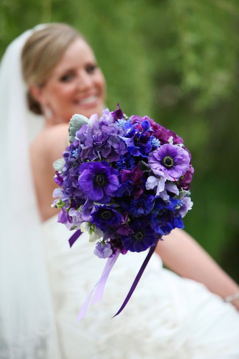 September Wedding Bouquets, Wedding Bouquets Simple, Photography Blogs, Wedding Wednesday, Washington Seattle, Round Bouquet, Cheap Wedding Flowers, Purple Wedding Bouquets, Purple Bouquet