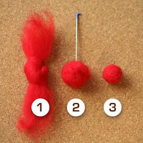 source Tovad Ull, Felted Balls, Needle Felting Diy, Felted Wool Crafts, Felt Beads, Needle Felting Tutorials, Wet Felt, Needle Felting Projects, Felt Jewelry