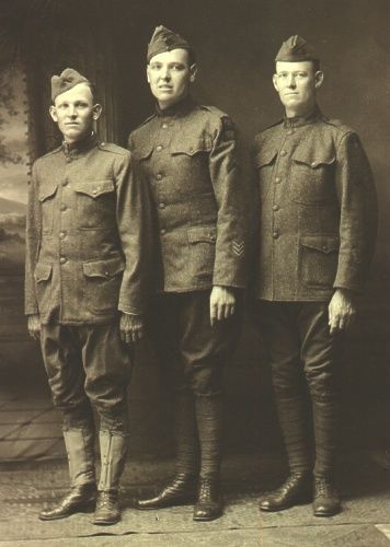 World War 1 American Uniform: Wool was in short supply during this time because they used it for these uniforms.  Also, cotton was used for khaki uniforms. Ww1 Uniforms, American Uniform, Expeditionary Force, Ww 1, Army Uniform, American Soldiers, Message Boards, Military Uniform, Military History