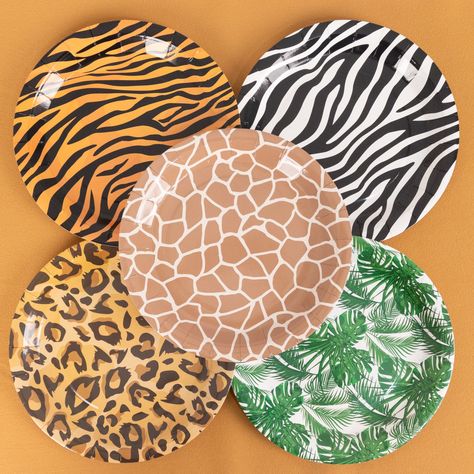 [About] Quantity: 30pcs Plates + 30pcs Napkins Material: Paper Color: Assorted Style: Safari Theme Animal and Tropical Leaves Print Animal Print Type: Cheetah, Giraffe, Zebra & Tiger (6pcs each) Leaf Print Type: Monstera Leaves (6pcs each) Plate: Outer Diameter: 9" Inner Diameter: 7" Depth: 0.5" Thickness: 300 GSM Napkin: Bi-Folded: 6.5" x 6.5" Unfolded: 13"x13" Thickness: 30 GSM Features: Made from premium quality, food-grade, thickened, and sturdy paper Napkins are 2-ply, soft, and absorbent P Animal Print Plates, Animal Print Party Decorations, Jungle Theme Birthday Party, Animal Party Theme, Birthday Party Plates, Jungle Thema, Animal Print Party, Jungle Theme Birthday, Animal Safari