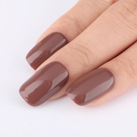 Brownish Nail Color, Reddish Brown Nails, Matte Brown Nails, Natural Nails Manicure, Trendy Nail Polish, Plum Nails, Brown Nail Polish, Natural Manicure, Gel Nail Polish Colors