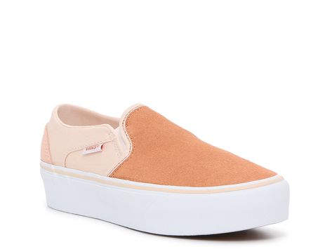 Save on Asher Platform Sneaker - Women's at DSW. Free shipping, convenient returns and customer service ready to help. Shop online for Asher Platform Sneaker - Women's today! Platform Vans, Trending Handbags, Slip On Vans, Crown Vintage, Chunky Platform, Platform Sneaker, Vans Sneakers, Athletic Sneakers, Classic Leather