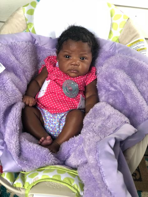 Chocolate baby 💓 Brownskin Baby, Chocolate Baby Girl, Chocolate Doll, Newborn Black Babies, Black Radiance, Real Life Baby Dolls, Chocolate Babies, Moms Best Friend, Cute Black Babies