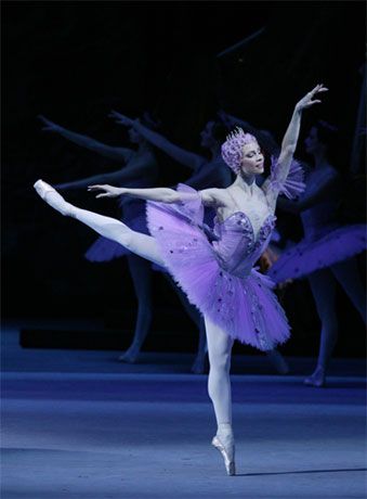 Maria Alexandrova as ‘the Lilac fairy’ in prologue from Yuri Grigorovich’s “The Sleeping Beauty" at the Bolshoi Theatre, circa 2004. Photo by Damir Yusupov. Lilac Fairy Aesthetic, Lilac Fairy, Sleeping Beauty Ballet, Sleeping Beauty Costume, Ballet Shows, Ballet Images, Bolshoi Theatre, The Sleeping Beauty, Dance Dreams