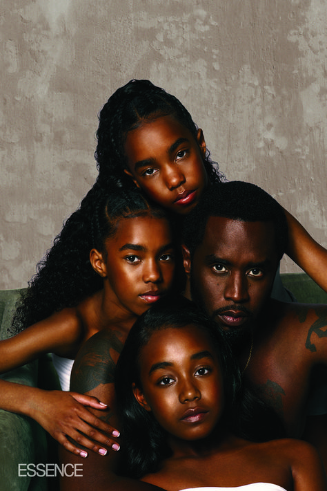 Black Family Photoshoot, Shooting Photo Studio, Kim Porter, Diddy Combs, Unapologetically Black, Afrikaanse Mode, Black Family, T Baby, Photoshoot Concept