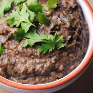 Creamy Black Beans Black Bean Dip Recipe, Dairy Free Protein, Bean Dip Recipes, Black Bean Dip, Black Bean Recipes, Bean Dip, Bean Recipes, Healthy Ingredient, Black Bean