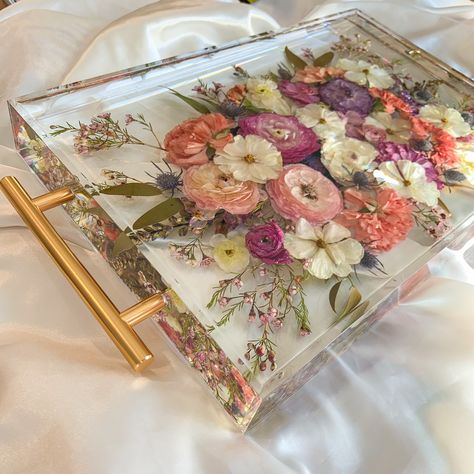 Epoxy Tray With Flowers, Resin Flower Decor, Floral Preservation Wedding Bouquets, Bridal Flower Preservation, Acrylic Flower Preservation, Epoxy Flower Tray, Dried Flower Resin Tray, Resin Table With Flowers, Floral Resin Tray