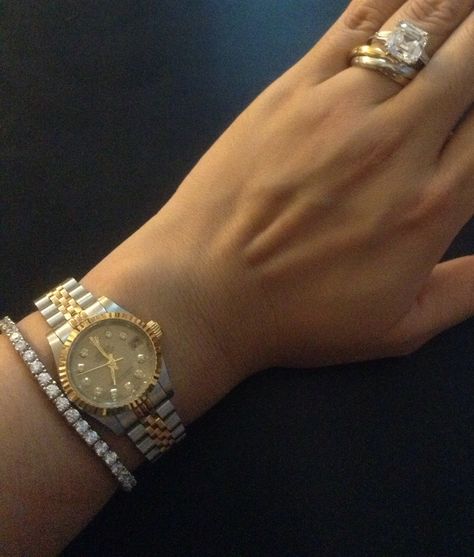 Rolex Women Aesthetic, Elegant Watch, Rolex Watches Women, Expensive Jewelry Luxury, Gold Watches Women, Womens Watches Luxury, Dope Jewelry, Classy Jewelry, Expensive Jewelry