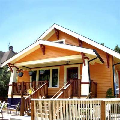 Editors' Picks: Our Favorite Colorful Houses - This Old House Bungalow Remodel, American Bungalow, Bungalow Exterior, Bungalow Homes, Craftsman Exterior, Paint Color Inspiration, Pintura Exterior, Bungalow Style, Casa Exterior