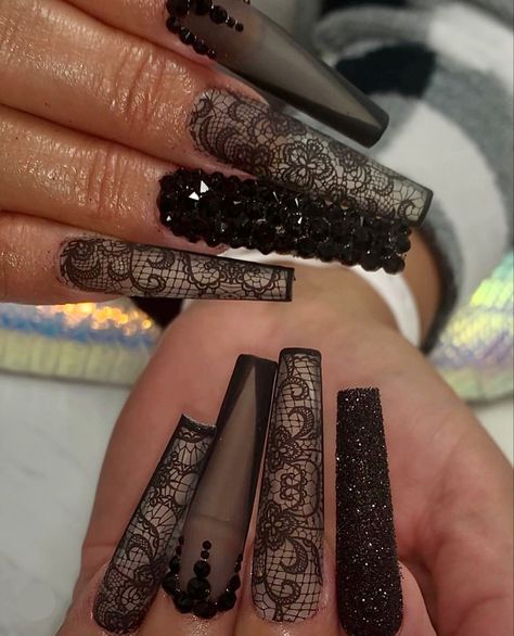 Deep V Nail Design, Acrylic Nails For October, Lace Nails Black, Black Blinged Out Nails, Black Lace Nails Designs, Black Wedding Nails For Bride, Nail Art Ideas Black, October Nails Acrylic, Black Gothic Nails