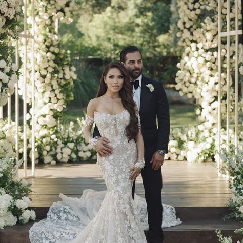 Beauty Influencer Karen Sarahi Gonzalez of @iluvsarahii Hosted a Dreamy Garden Wedding in California Garden Wedding California, Afterparty Dress, Dreamy Garden Wedding, Wedding In Jamaica, Simi Valley California, Wedding Skincare, Dreamy Garden, Wedding Salon, Wedding In California