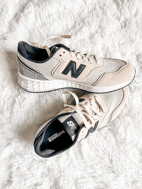 Trendy Shoes Sneakers, Shoes Outfit Fashion, Cute Nike Shoes, Hype Shoes, Shoe Inspo, Cute Nikes, Aesthetic Shoes, Swag Shoes, New Balance Shoes