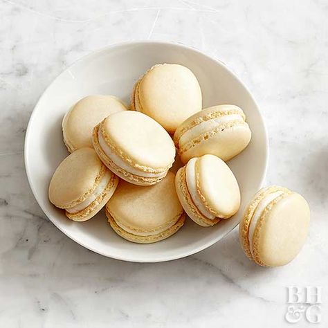 Almond Macarons, The Best Cookie Recipes, Macaron Cookies, Favorite Cookie Recipe, Macaron Recipe, Best Cookie Recipes, French Vanilla, Cute Cookies, Sandwich Cookies