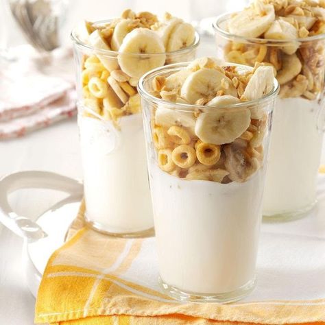 Drinking Recipes, Banana Pudding Cookies, Yogurt Parfait Recipe, Ripe Banana Recipe, Banana Yogurt, Breakfast Recipes Kids, Yogurt Parfaits, Parfait Recipes, Yogurt Parfait