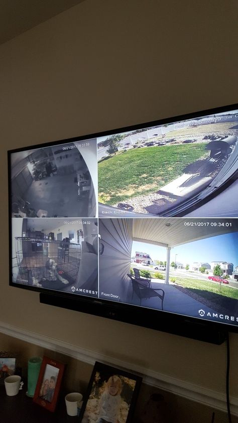 CCTV Camera System on TV. Cctv Camera Aesthetic, Camera Room Security, Dahua Cctv Security Camera, House Camera Security, Cctv Aesthetic, Security Camera Aesthetic, Home Camera System, Secret Camera, Barn House Interior