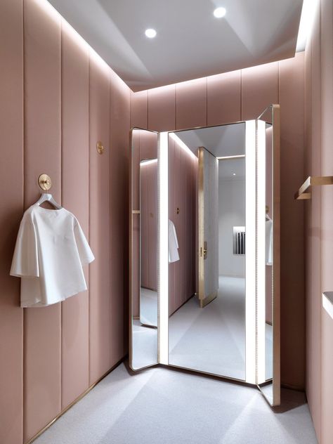 Dressing Design, Retail Lighting, Interior Minimalista, Wardrobe Design Bedroom, Changing Room, Boutique Interior, Minimalist Interior Design, Studio Interior, Dressing Room Design