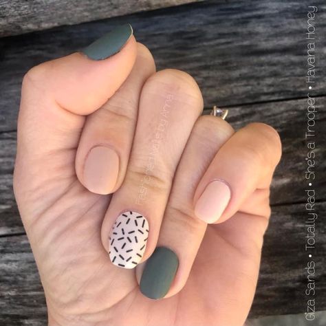 Nails For Pictures Simple, Summer Nail Art Ideas For Short Nails, Short Almond Acrylic Nails September, Neutral Patterned Nails, Easy Boho Nail Art, Beginning Of Fall Nails Short, Summer Nail Trends 2023 Short, October Nails Fall Short Simple, Short Nail Manicure Ideas Simple