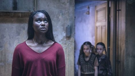 The 34 Best Horror Anthology Series | tvshowpilot.com Good Horror Movies To Watch, Good Horror Movies, Horror Movies To Watch, Old Horror, Haunting Hour, The Haunting Of Hill House, Haunting Of Hill House, Night Gallery, Jonah Hill