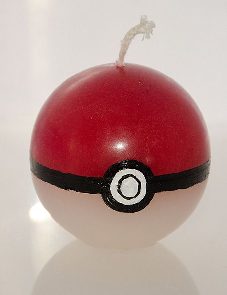 Pokemon Candle, Geek Products, Video Game Cakes, Animal Candles, Pokemon Sketch, Anime Party, Pokemon Birthday Party, Creative Candles, Pokemon Party