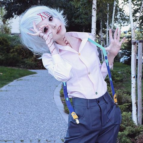 Shot Juuzou Suzuya from Tokyo Ghoul yesterday! Will be posting more on my FB page soon! Costume is from @cosplaysky (Discount code: loveanzujaamu), and wig and lenses are from @uniqso ! Lenses are called Poppy Red, and you can use the code "anzujaamu" for a discount there as well! ; v ; ❤️ Tokyo Gul, Holloween Costumes, Anime Cosplay Ideas, Tokyo Ghoul Cosplay, Pink Clothing, Juuzou Suzuya, Holloween Costume, 8bit Art, Cosplay Tips