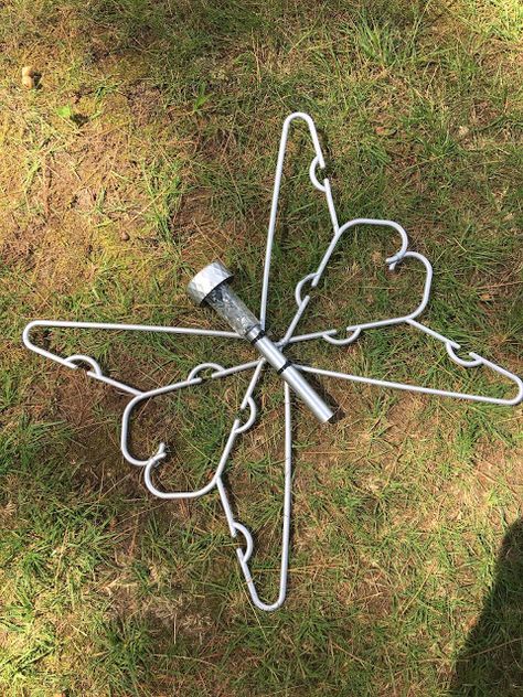 Coat Hanger Butterfly Craft Kids Will Love Butterflies Made From Plastic Hangers, Plastic Hanger Butterfly Diy, Coat Hanger Crafts Projects, Coat Hanger Butterflies, Crafts With Hangers, Clothes Hanger Butterfly Diy, Plastic Clothes Hanger Crafts, Wire Hanger Art, Hanger Butterfly Diy