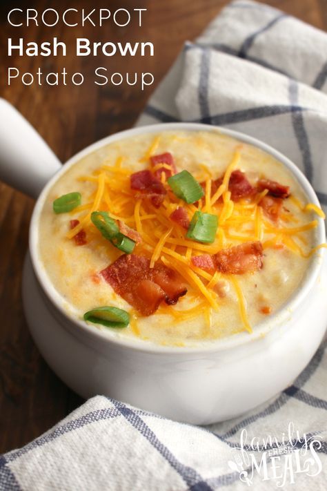 This Loaded Crockpot Hash Brown Potato Soup especially cozy soup It’s like a fully loaded baked potato...cheddar cheese, bacon, the whole bit…in soup form. Hash Brown Potato Soup, Crockpot Potato Soup, Crockpot Potato, Slow Cooker Potato Soup, Slow Cooker Potatoes, Crock Pot Potatoes, Potato Soup Crock Pot, Loaded Potato Soup, Loaded Baked Potato Soup