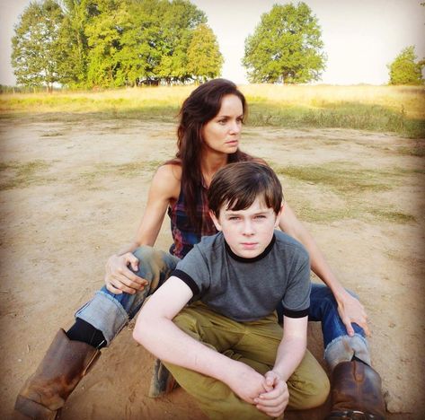 Maggie Twd, Christian Serrato, Carl The Walking Dead, Walking Dead Pictures, The Walkind Dead, Sarah Wayne Callies, Walking Dead Cast, Chandler Riggs, Casting Pics