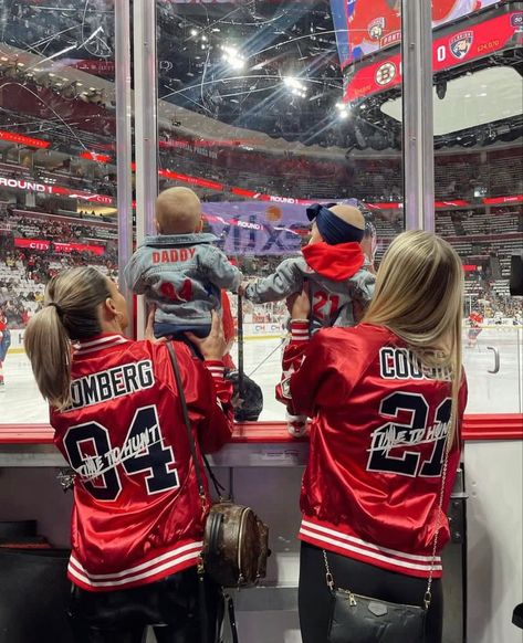 Nhl Girlfriend Aesthetic, Hockey Gf Aesthetic, Hockey Wags Aesthetic, Nhl Wife Aesthetic, Hockey Wives, Hockey Wag, Nhl Wife, Hockey Game Outfit, Hockey Wife