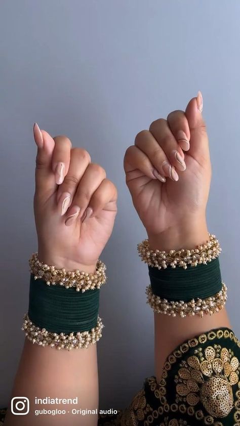 Fabric Bangles, Wedding Jewellery Designs, Silk Thread Bangles Design, Bridal Jewellery Inspiration, Thread Bangles Design, Bangles Diy, Diy Fabric Jewellery, Bridal Jewelry Vintage, Pretty Jewelry Necklaces