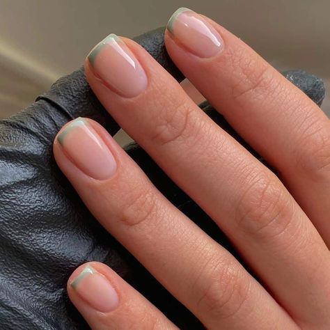 The Best Short Nails You'll Ever Want to Copy Short Natural Nails, Natural Nails Manicure, Short Nail Manicure, Short Gel Nails, Gel Nail Art Designs, Simple Gel Nails, Neutral Nails, Manicure Y Pedicure, Dream Nails