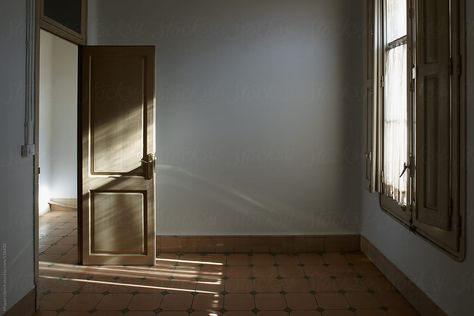 Interior Of An Old Empty Room With A Window | Stocksy United Background Reference Photo Room, Empty House Aesthetic, Empty Aethstetic, Empty Apartment Aesthetic, Empty Room Aesthetic, Living Room Empty, Urban Rugs, Empty Bedroom, Room Reference