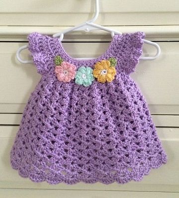 vestidos de niña tejidos a gancho recien nacido Crochet Baby Blanket Sizes, Crochet Blanket Sizes, Crochet Baby Dress Free Pattern, Vestidos Bebe Crochet, Lidia Crochet Tricot, Crochet Baby Girl Dress, Crocheted Dress, Crochet Baby Hat Patterns, Crochet Baby Sandals