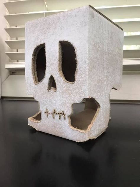 Easy Cardboard Halloween Decorations, Cardboard Skeleton, Cardboard Skull Mask, Halloween Cardboard Box Ideas, Cardboard Box Halloween Decor, Cardboard Skull, Cardboard Halloween Decorations, Halloween Cardboard Decorations, Cardboard Halloween Decorations Diy