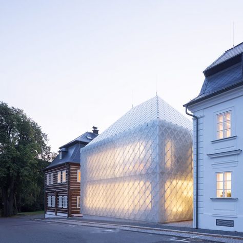 Translucent glass house built alongside historic buildings for Lasvit's Czech Republic HQ Translucent Wall, Fran Silvestre, Studio Build, Timber Buildings, Institute Of Contemporary Art, Timber Structure, Translucent Glass, Traditional Building, Small Buildings