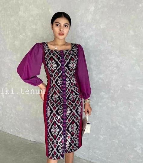 Model Baju Batik Modern Dresses, Model Dress Tenun, Batik Dress Elegant Modern, Dres Batik, Tenun Dress, Model Dress Batik, Model Dress Kebaya, Batik Dress Modern, Thai Silk Dresses