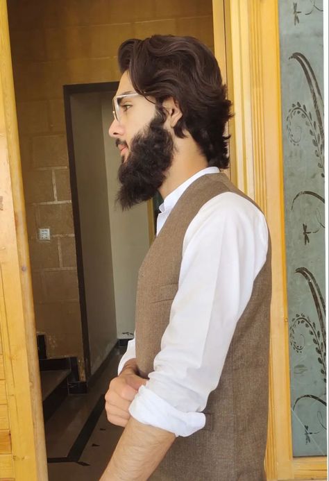 Muslim Long beard and Long hair style Sunnah Hairstyle Men, Islamic Hairstyle For Men, Halal Haircuts For Men, Beard And Long Hair, Boys Beard Style, Muslim Beard, Styles Man, Long Hair Style, Beard Styles Short