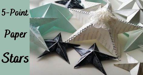 These beautiful paper stars are easier to make than people think. Vika Papper Jul, Paper Star Christmas, Star Paper Craft, Star Christmas Ornaments, Origami Star Paper, Diy Christmas Paper, Diy Christmas Star, Diy Jul, Paper Christmas Decorations