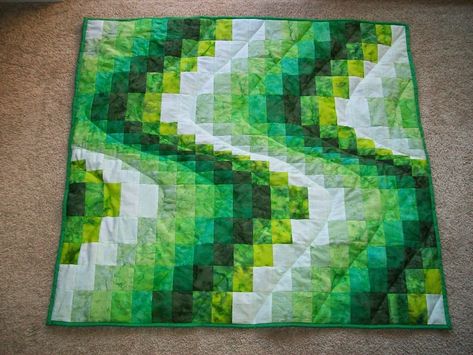 Bargello Quilts Tutorial, Bargello Quilt Patterns, History Of Quilting, Bargello Quilt, Bargello Patterns, Bargello Quilts, Mini Quilt Patterns, Jelly Roll Quilt Patterns, Contemporary Quilts