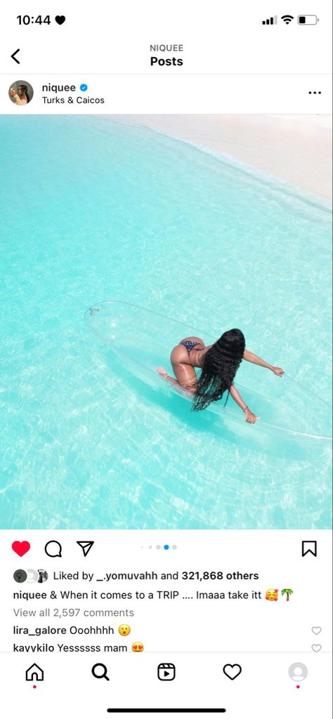 Turks And Caicos Photoshoot, Outfit Ideas For Jamaica Vacation, Clear Boat Photoshoot, Jamaica Trip Black Women, Vacation Pictures Black Women, Boat Outfit Black Women, Turks And Caicos Outfits Black Women, Jamaica Birthday Trip, Birthday Vacation Ideas