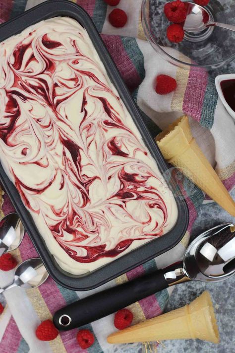 Easy Ice Cream Recipe Homemade, Raspberry Ripple Ice Cream, Best Homemade Ice Cream, Ice Cream Recipes Machine, Janes Patisserie, Easy Ice Cream Recipe, Raspberry Ice Cream, Pudding Ice Cream, Ice Cream Maker Recipes