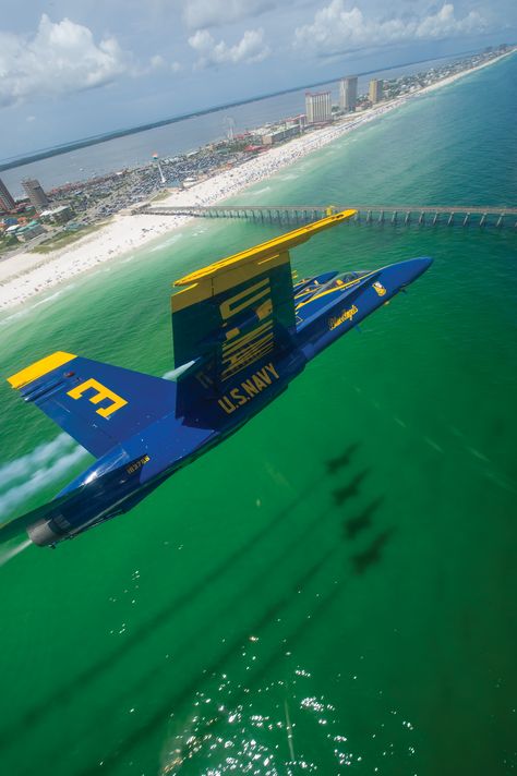 An Insider's Guide to the Blue Angels Pensacola Beach Air Show | Visit Pensacola Blue Angels Air Show, Fighter Planes Art, Tomcat F14, On The Wings Of Love, Jet Fighter Pilot, Pensacola Florida, Air Fighter, Navy Aircraft, Pensacola Beach