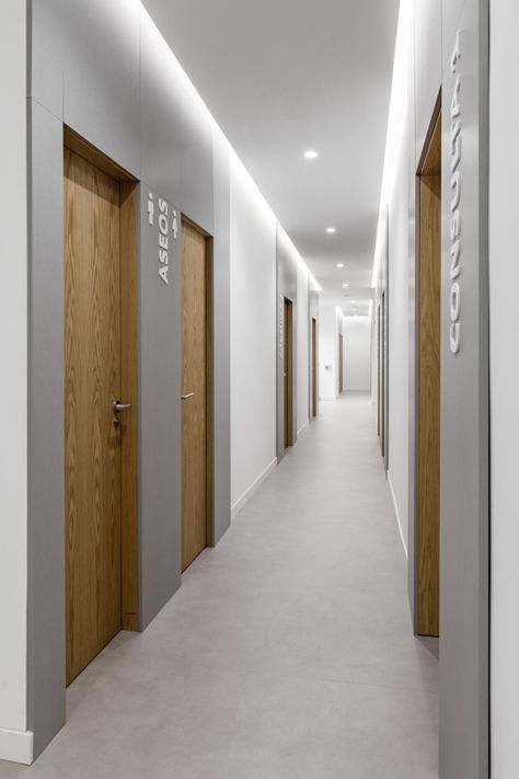 Hotel Corridor Design, Dental Design Interior, Dentist Office Design, Healthcare Interior Design, Hotel Corridor, Corridor Design, Dental Office Decor, Healthcare Architecture, Dental Design