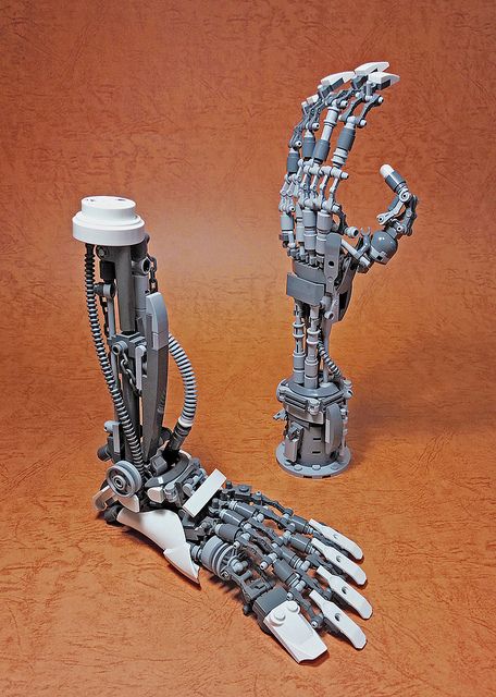 LEGO Mech Limbs-02 | Mitsuru Nikaido | Flickr Lego Tools, Lego Hand, Robotic Hand, Lego Bots, Lego Sculptures, Lego Custom Minifigures, Lego Mechs, Lego Robot, Lego Mocs